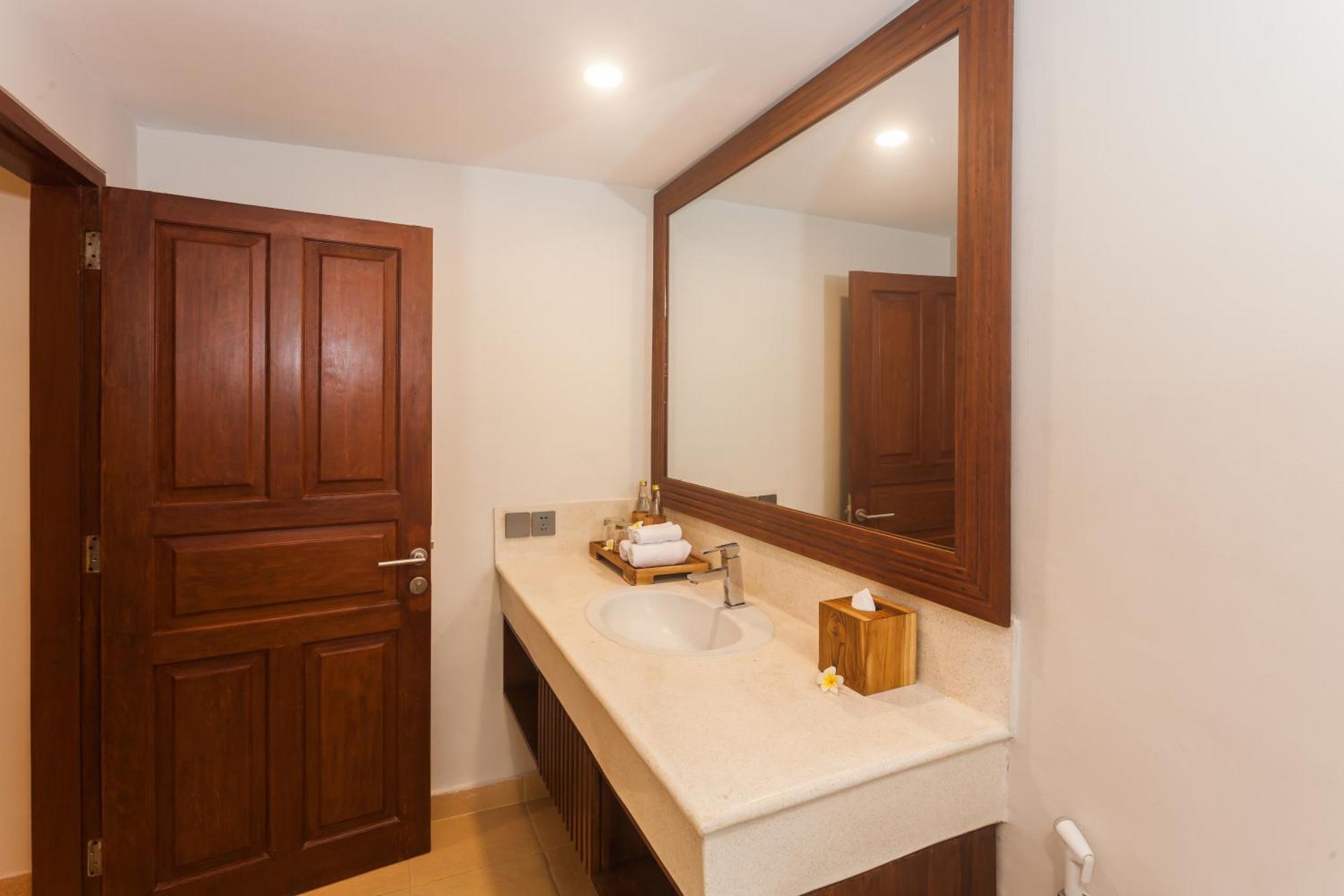 Ghana Villa Seminyak By Pramana Villas Dış mekan fotoğraf